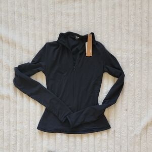 SKIMS Fit Everybody Long Sleeve 1/4 Zip Tshirt